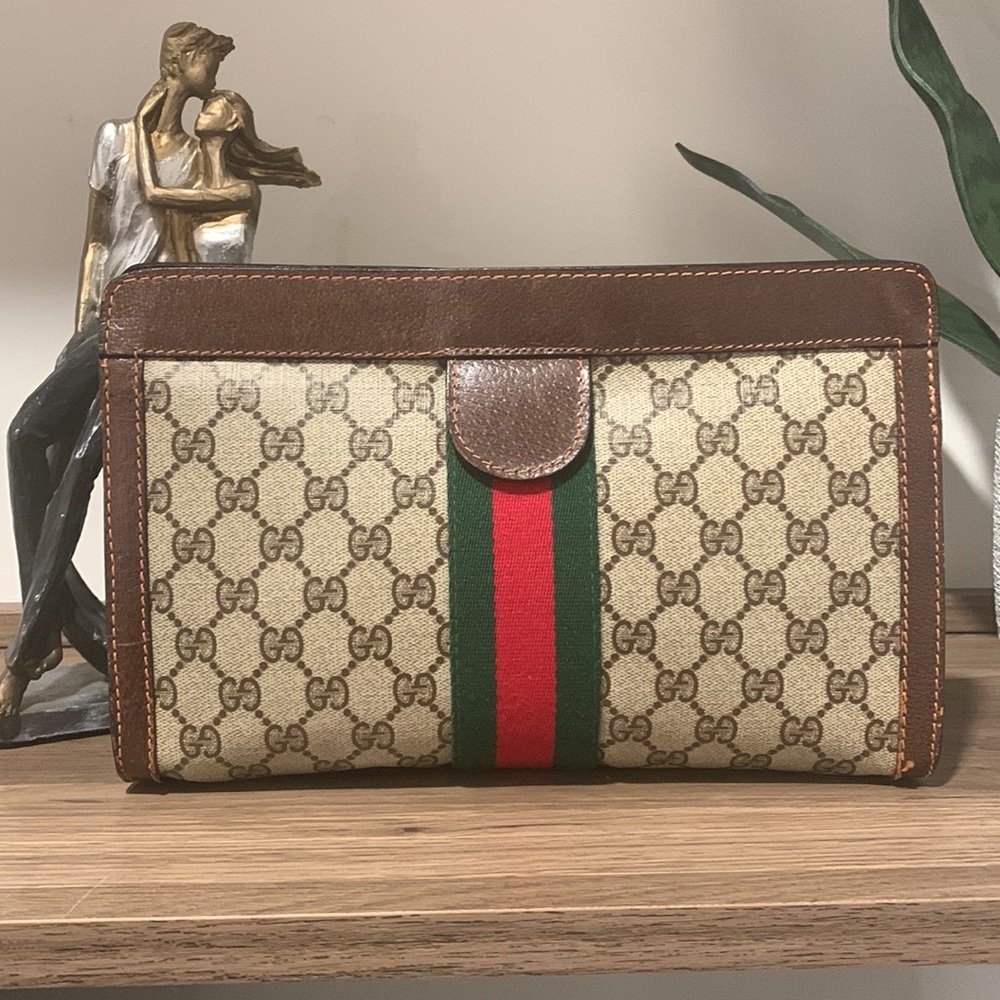 Gucci Beige Brown GG Canvas Clutch with Red and Green Stripe